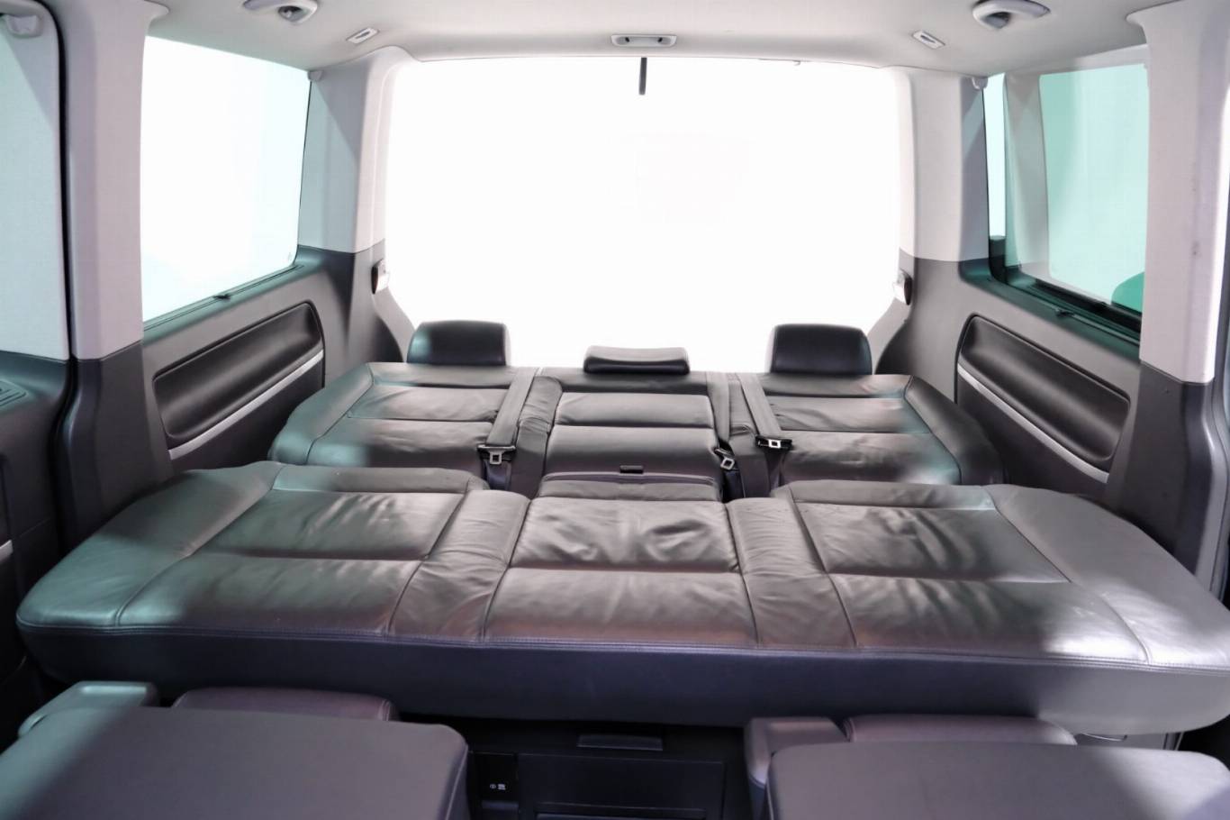 VOLKSWAGEN T5 Multivan 61