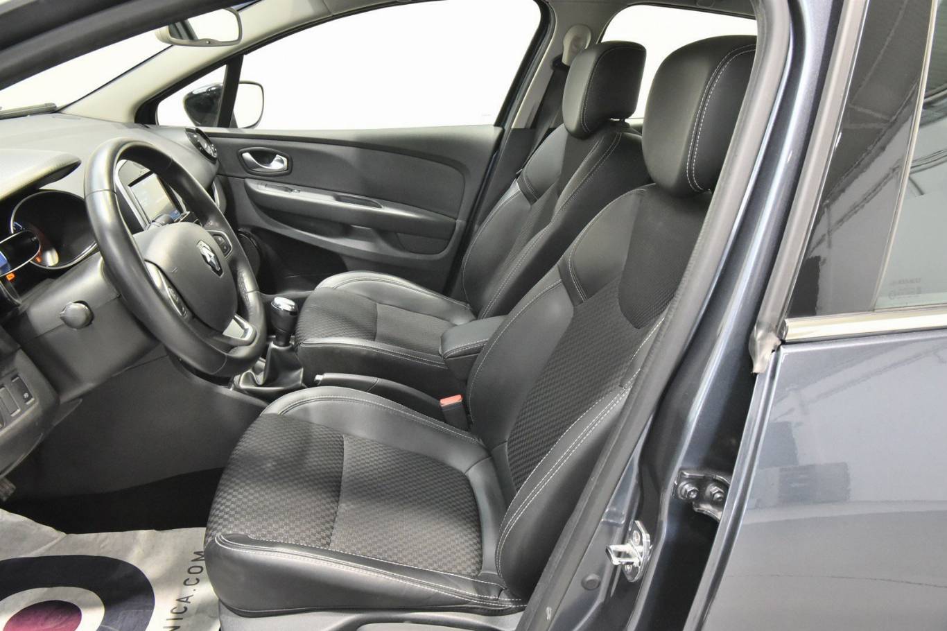 RENAULT Clio 4