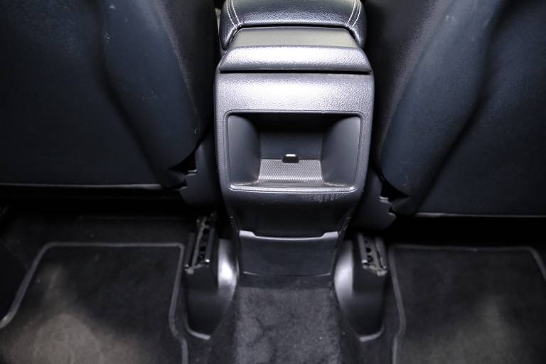 MERCEDES-BENZ B 200 42