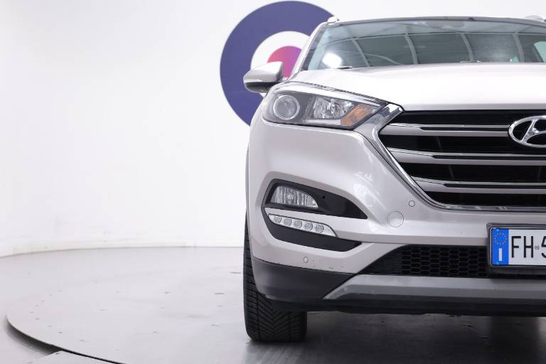 HYUNDAI Tucson 41
