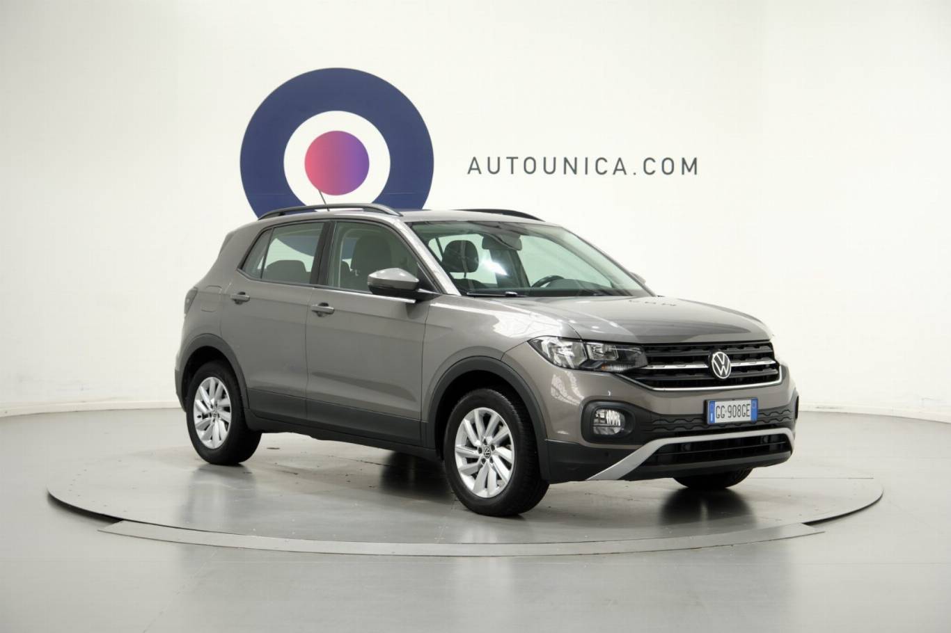 VOLKSWAGEN T-Cross 3