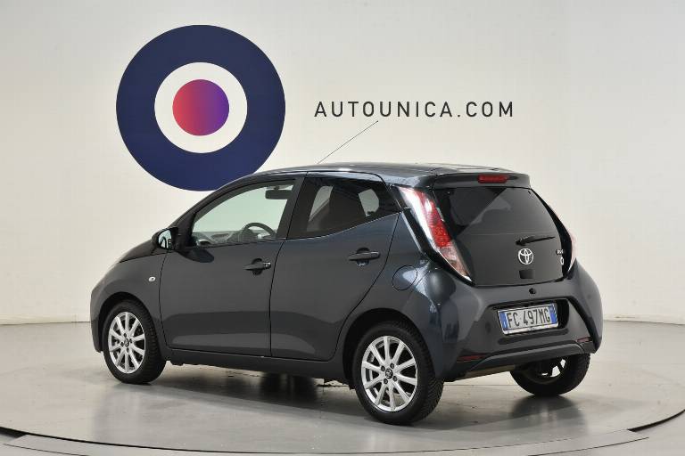TOYOTA Aygo 2