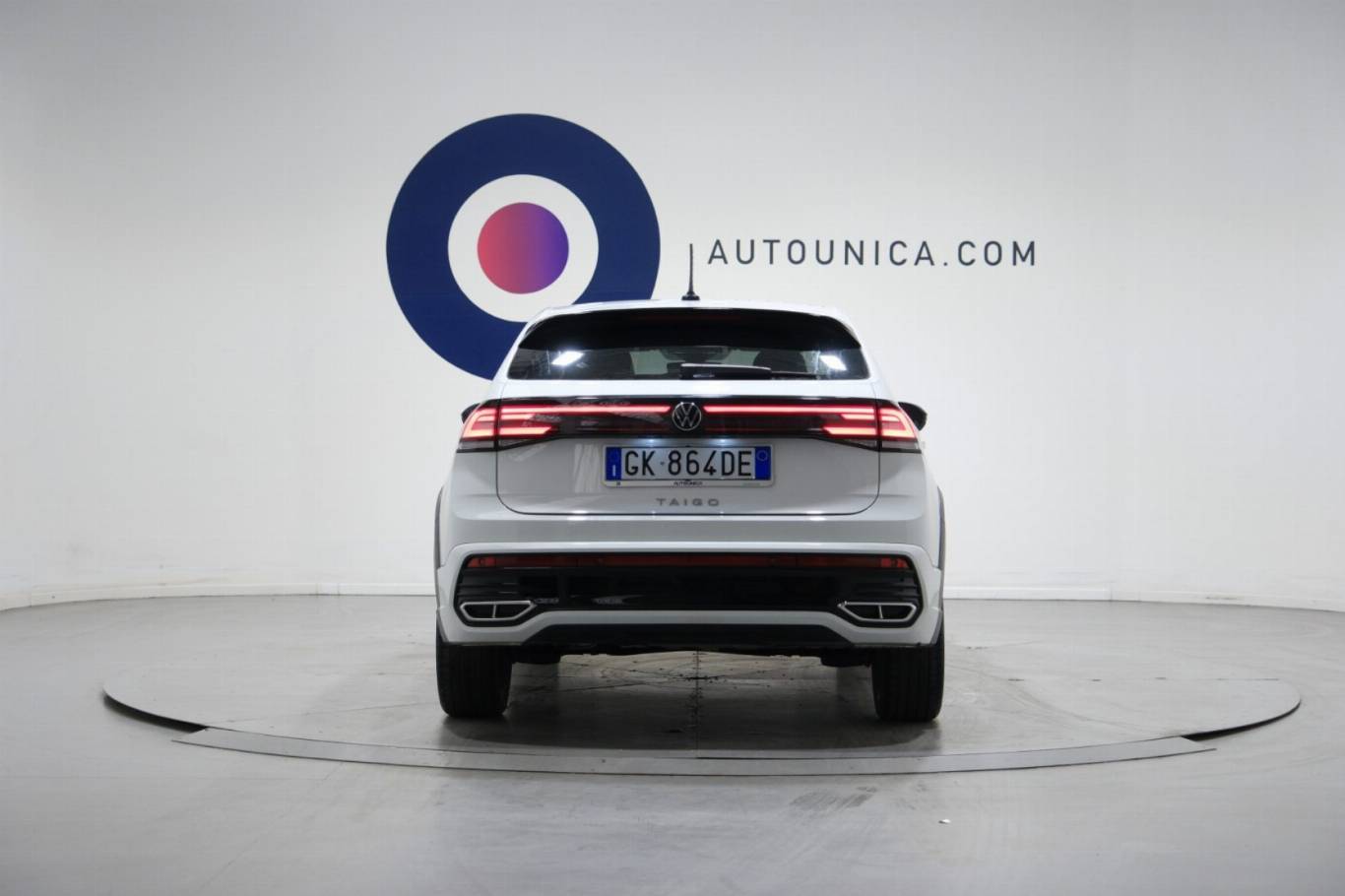 VOLKSWAGEN Taigo 16