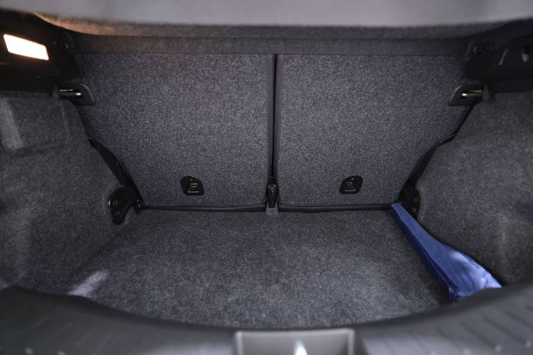 LANCIA Ypsilon 44