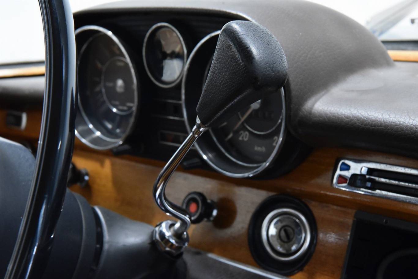 MERCEDES-BENZ S 280 10