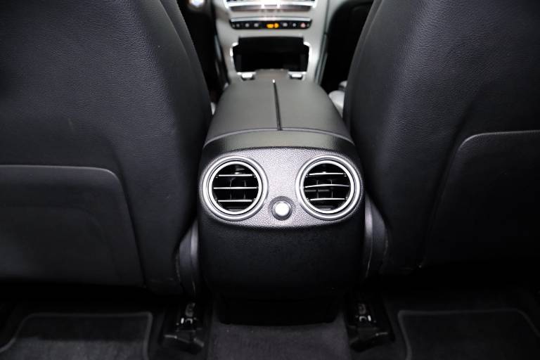 MERCEDES-BENZ GLC 200 44