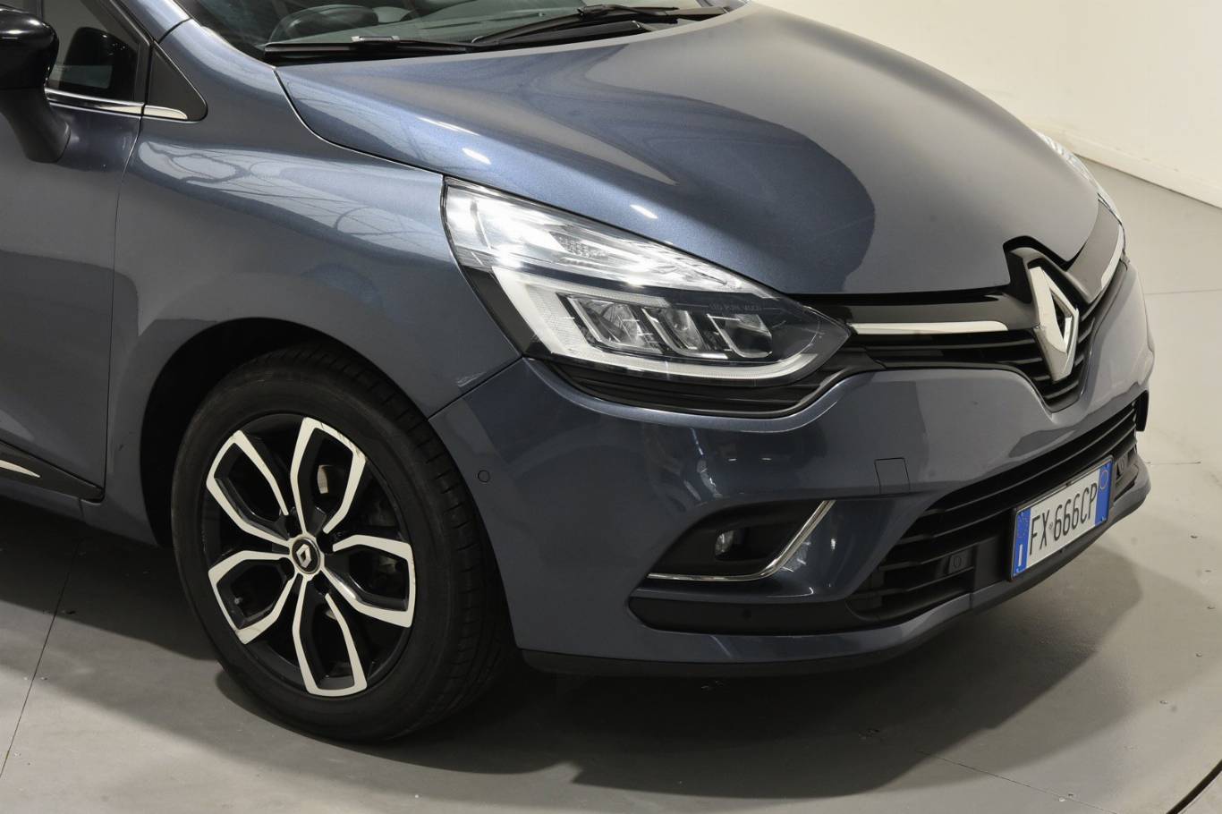RENAULT Clio 16