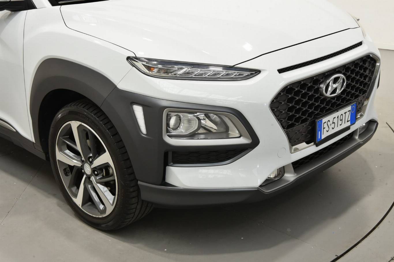HYUNDAI Kona 37
