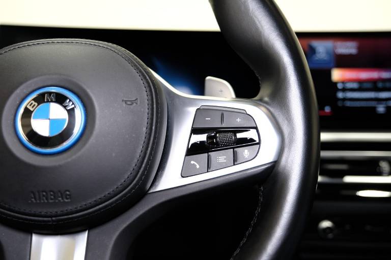 BMW 320 21