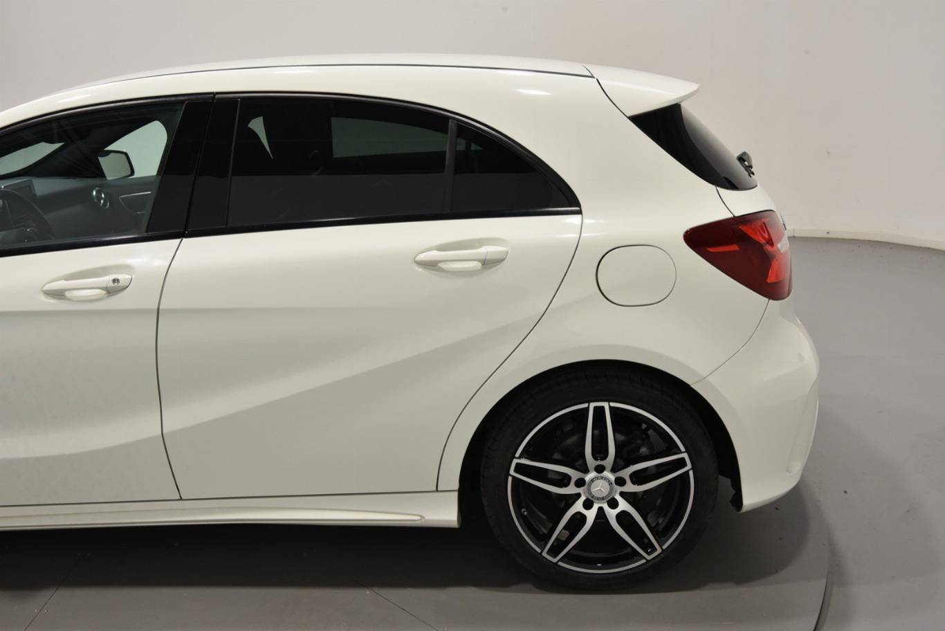 MERCEDES-BENZ A 200 56