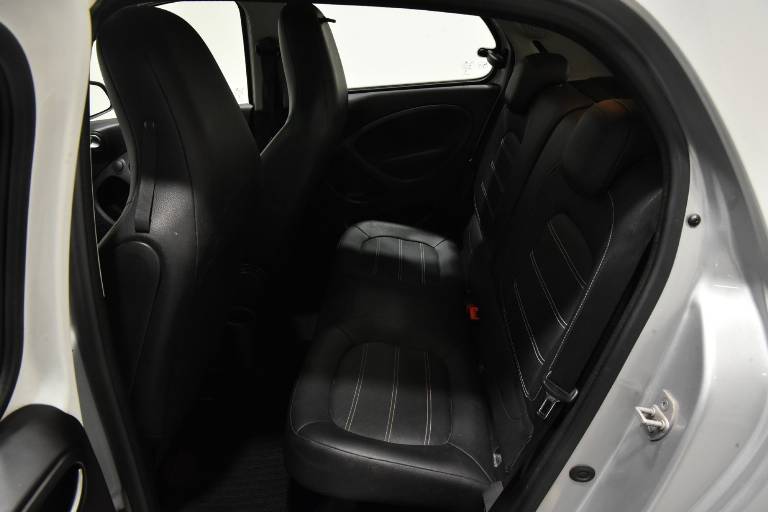 SMART ForFour 24