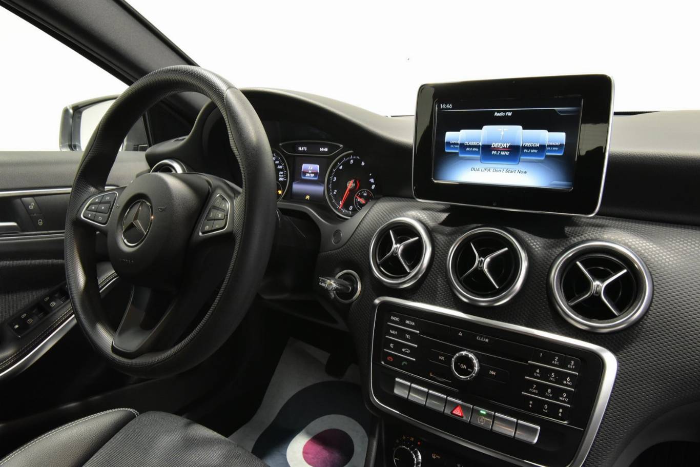 MERCEDES-BENZ A 160 26