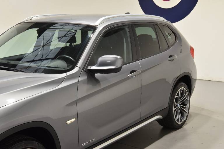 BMW X1 29