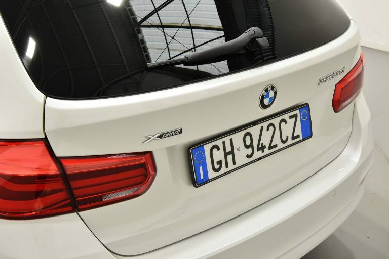 BMW 320 48