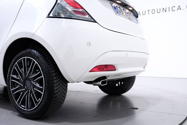 LANCIA Ypsilon 35