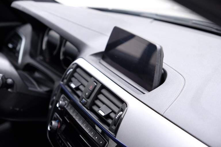 BMW 118 58