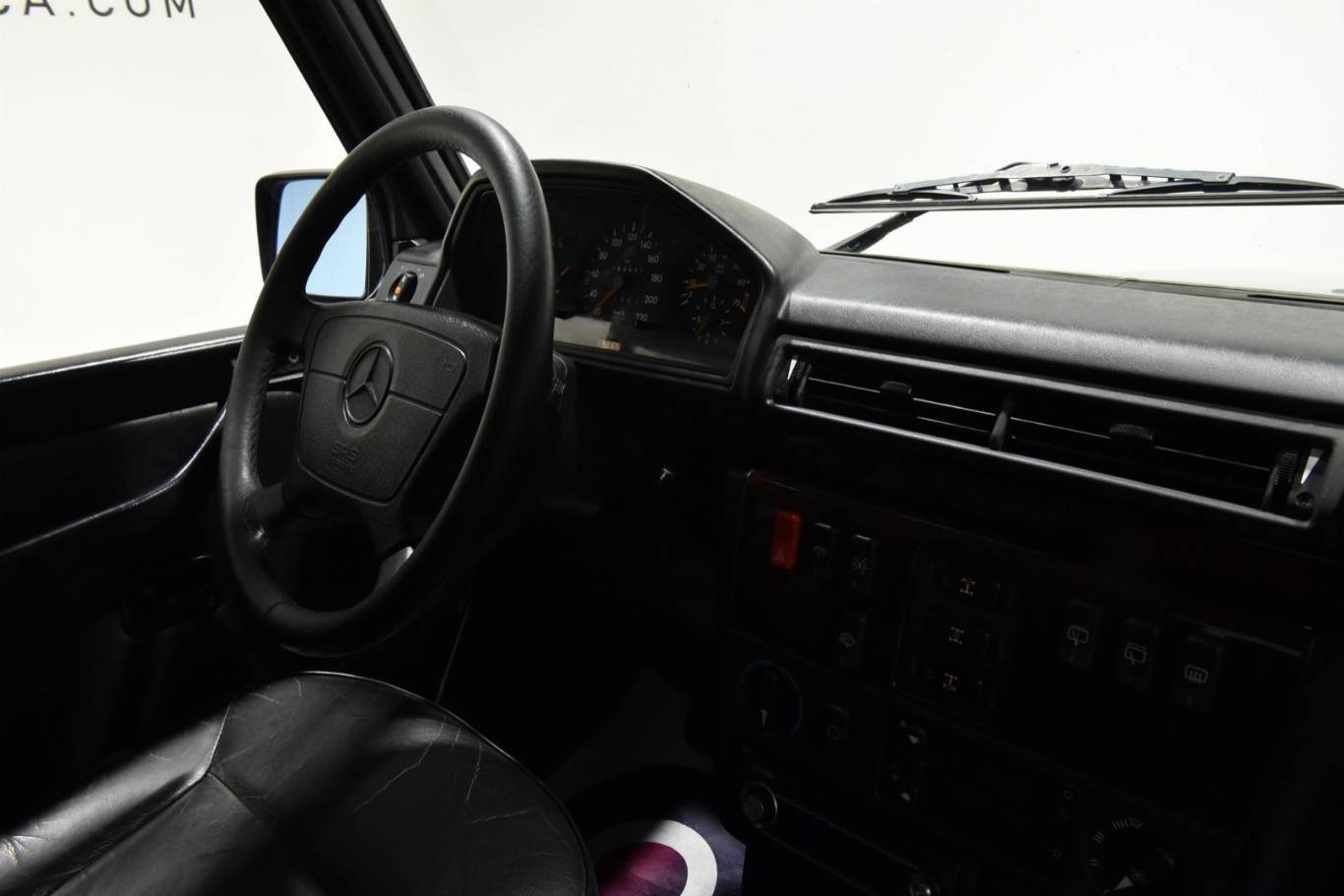 MERCEDES-BENZ G 320 28