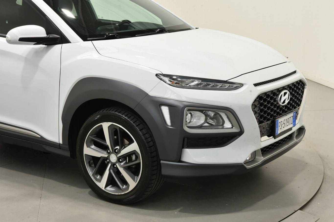 HYUNDAI Kona 32