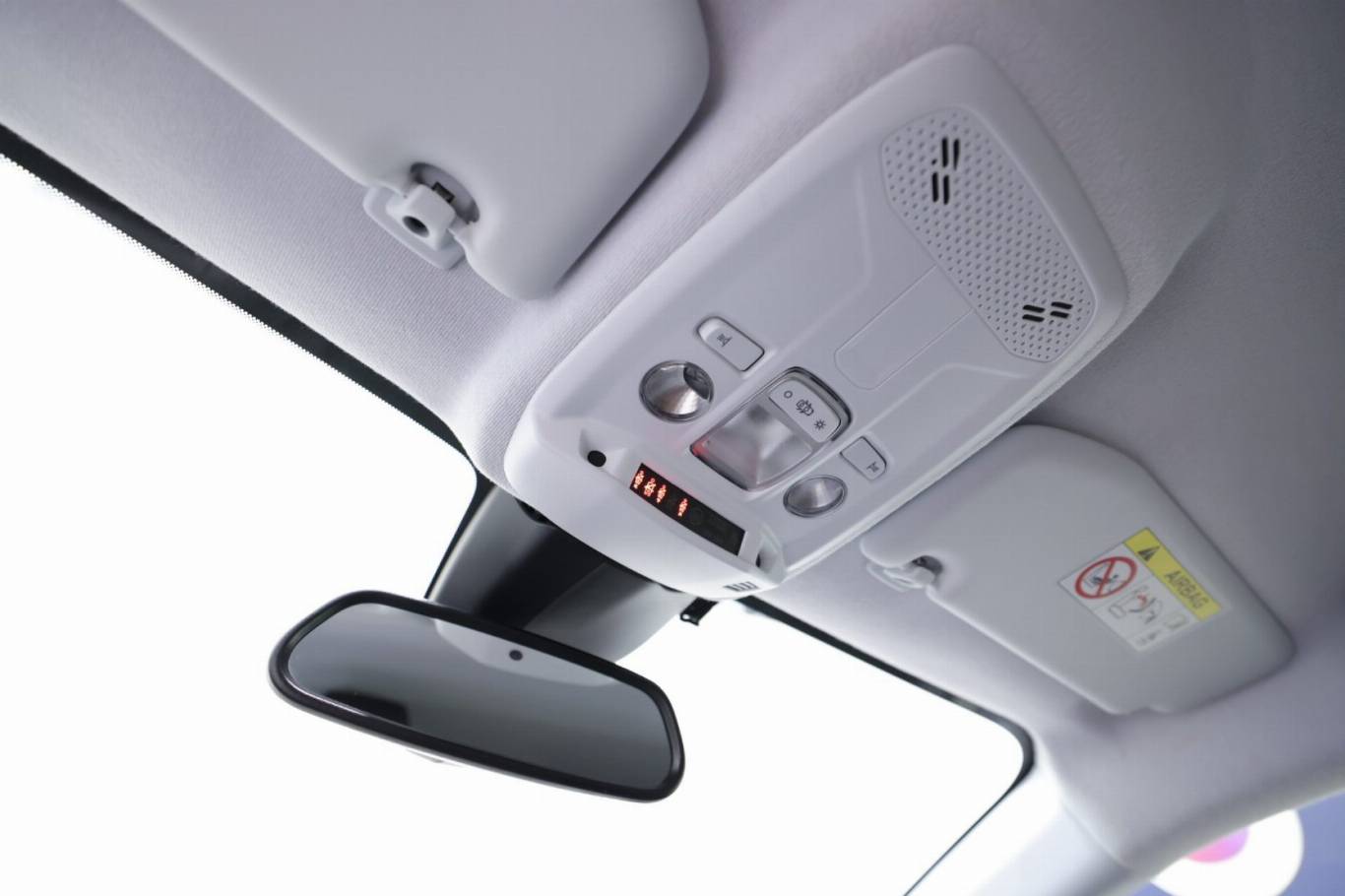 PEUGEOT 208 34