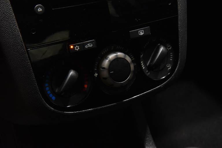 OPEL Corsa 28
