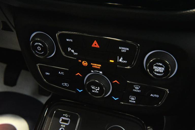 JEEP Compass 23