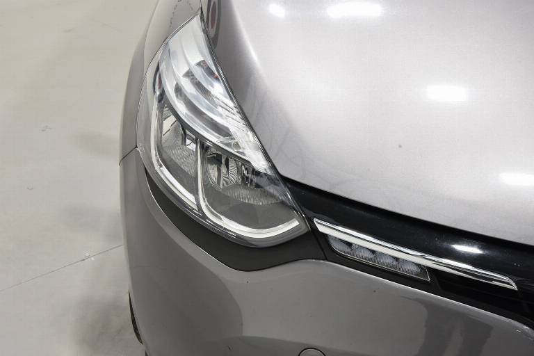 RENAULT Clio 17