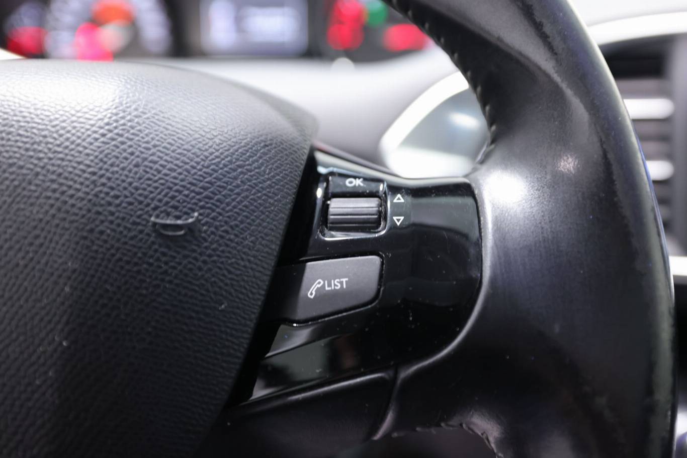 PEUGEOT 308 12