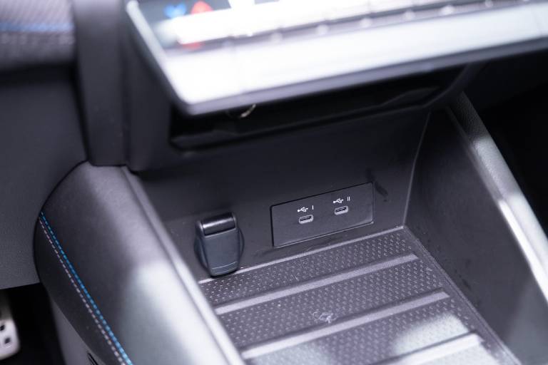 RENAULT Captur 29