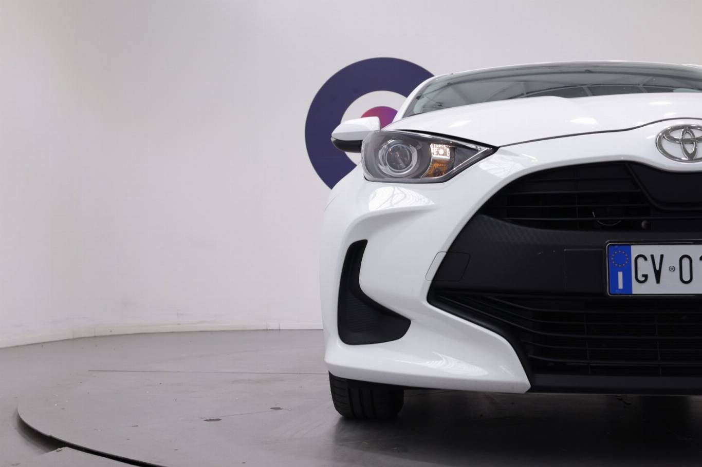 TOYOTA Yaris 38