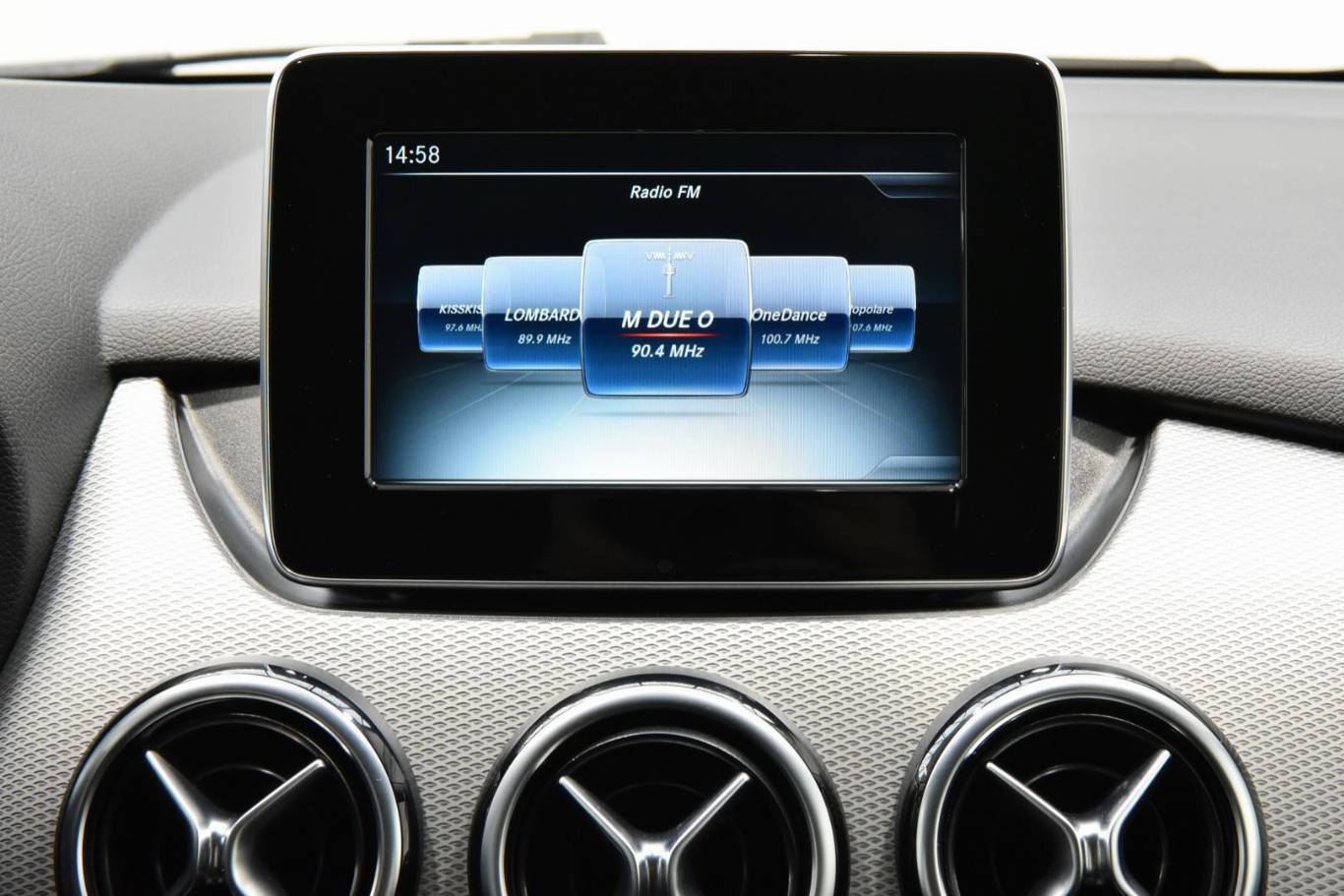 MERCEDES-BENZ B 200 11