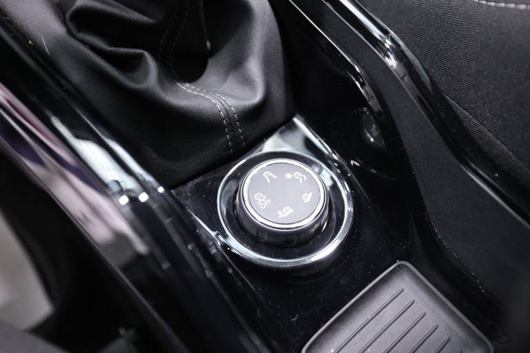 PEUGEOT 2008 30
