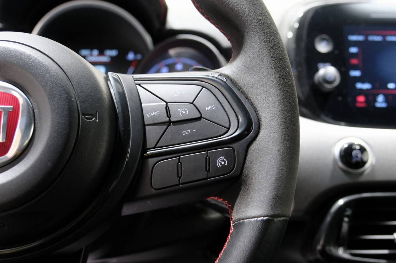 FIAT 500X 24
