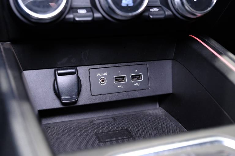 RENAULT Clio 27