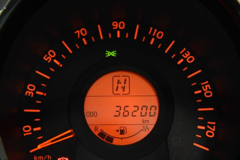 PEUGEOT 108 26