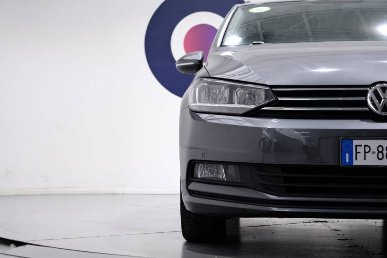 VOLKSWAGEN Touran 50