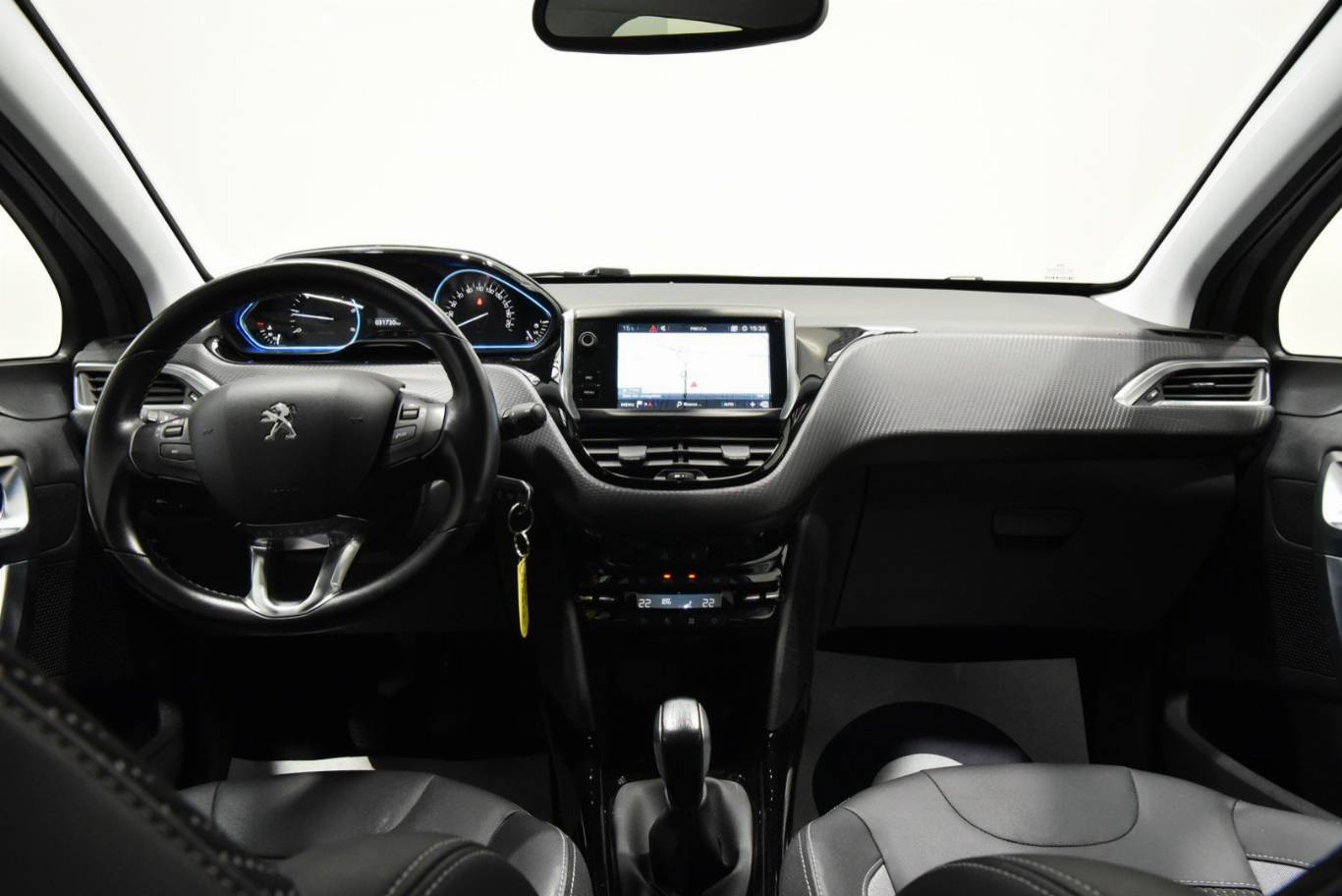 PEUGEOT 2008 22