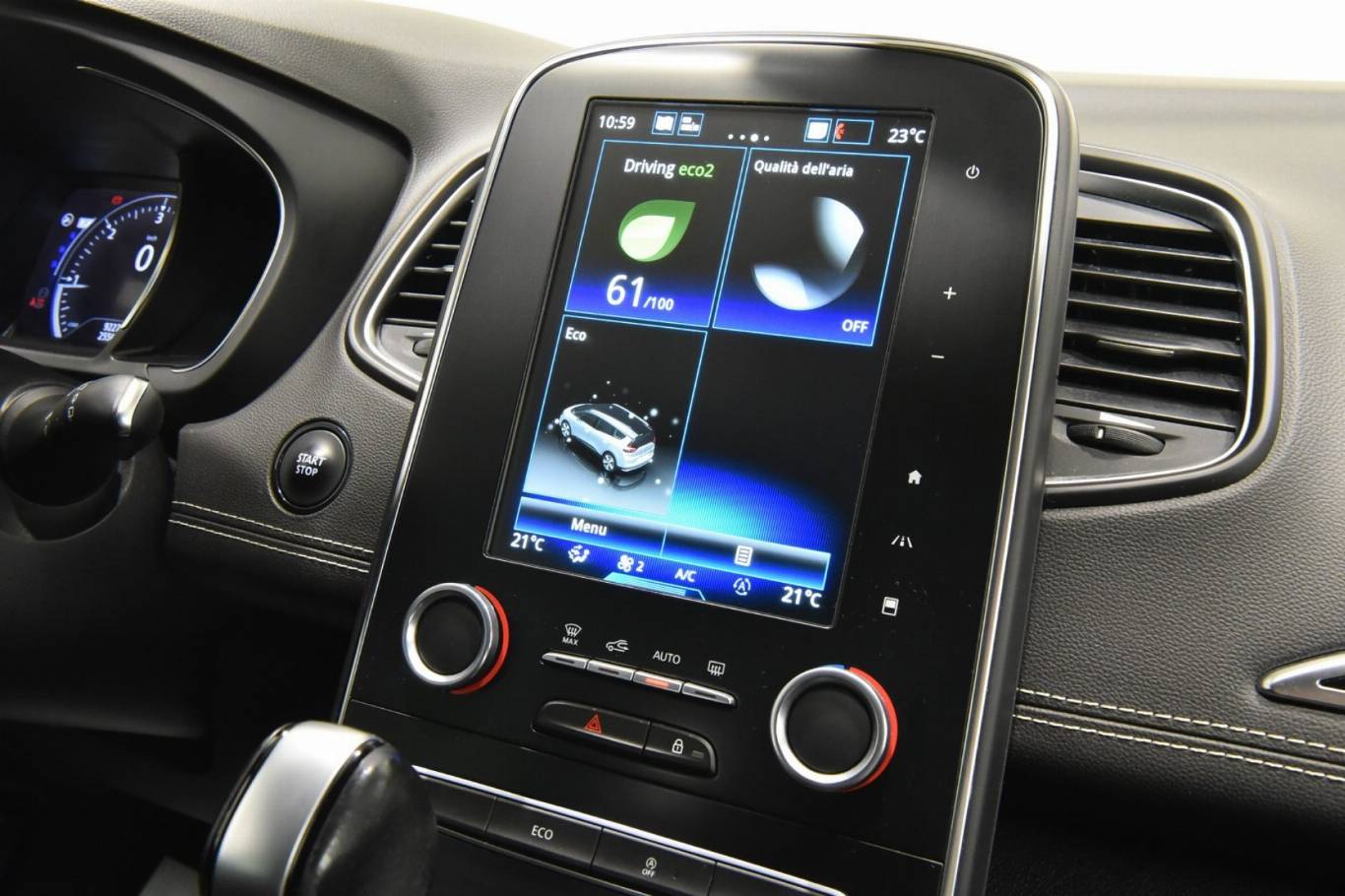 RENAULT Grand Scenic 38