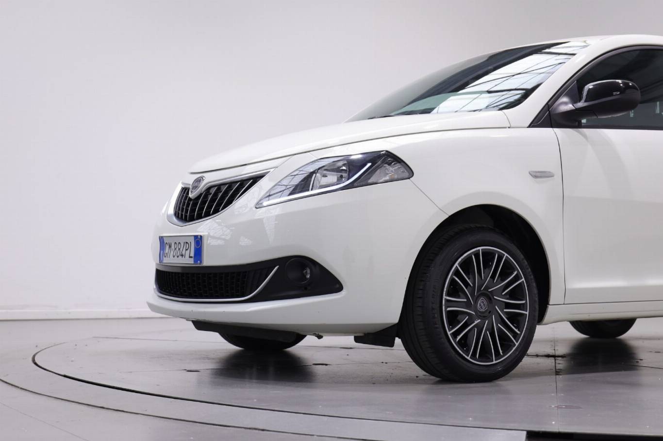 LANCIA Ypsilon 11