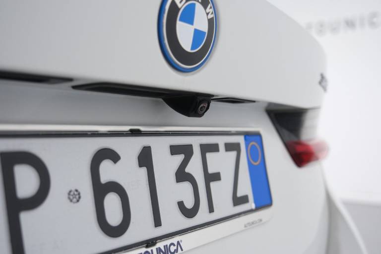 BMW 320 64