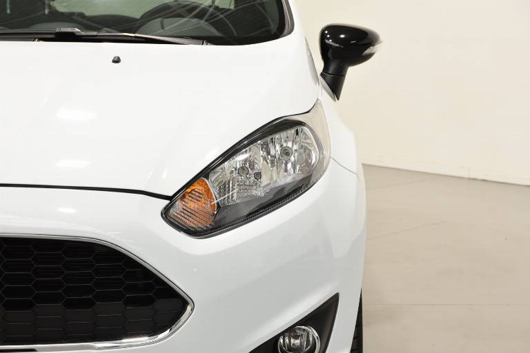FORD Fiesta 37