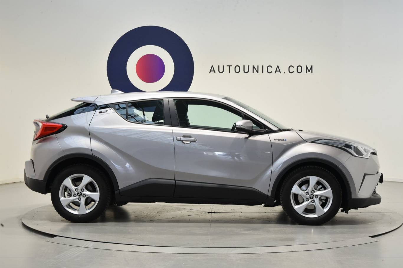 TOYOTA C-HR 29