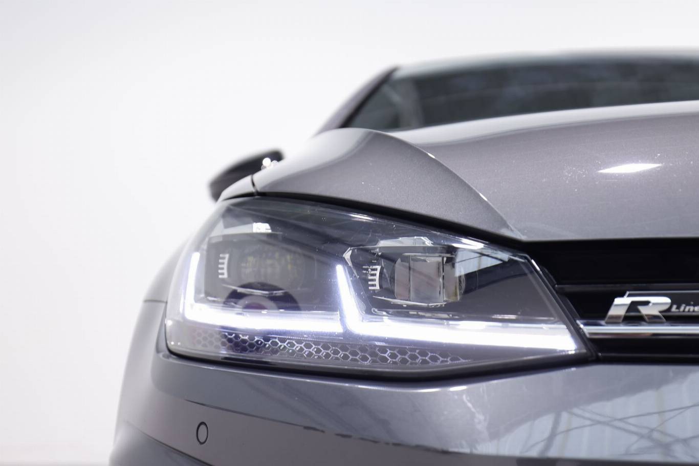 VOLKSWAGEN Golf 12