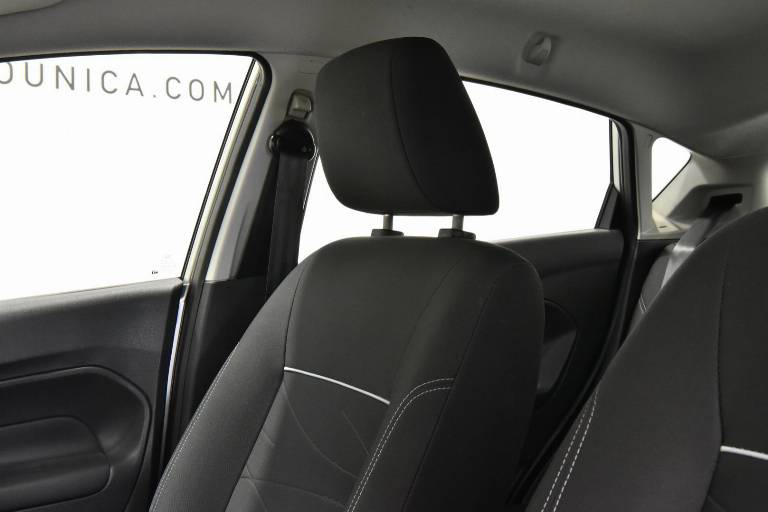 FORD Fiesta 41