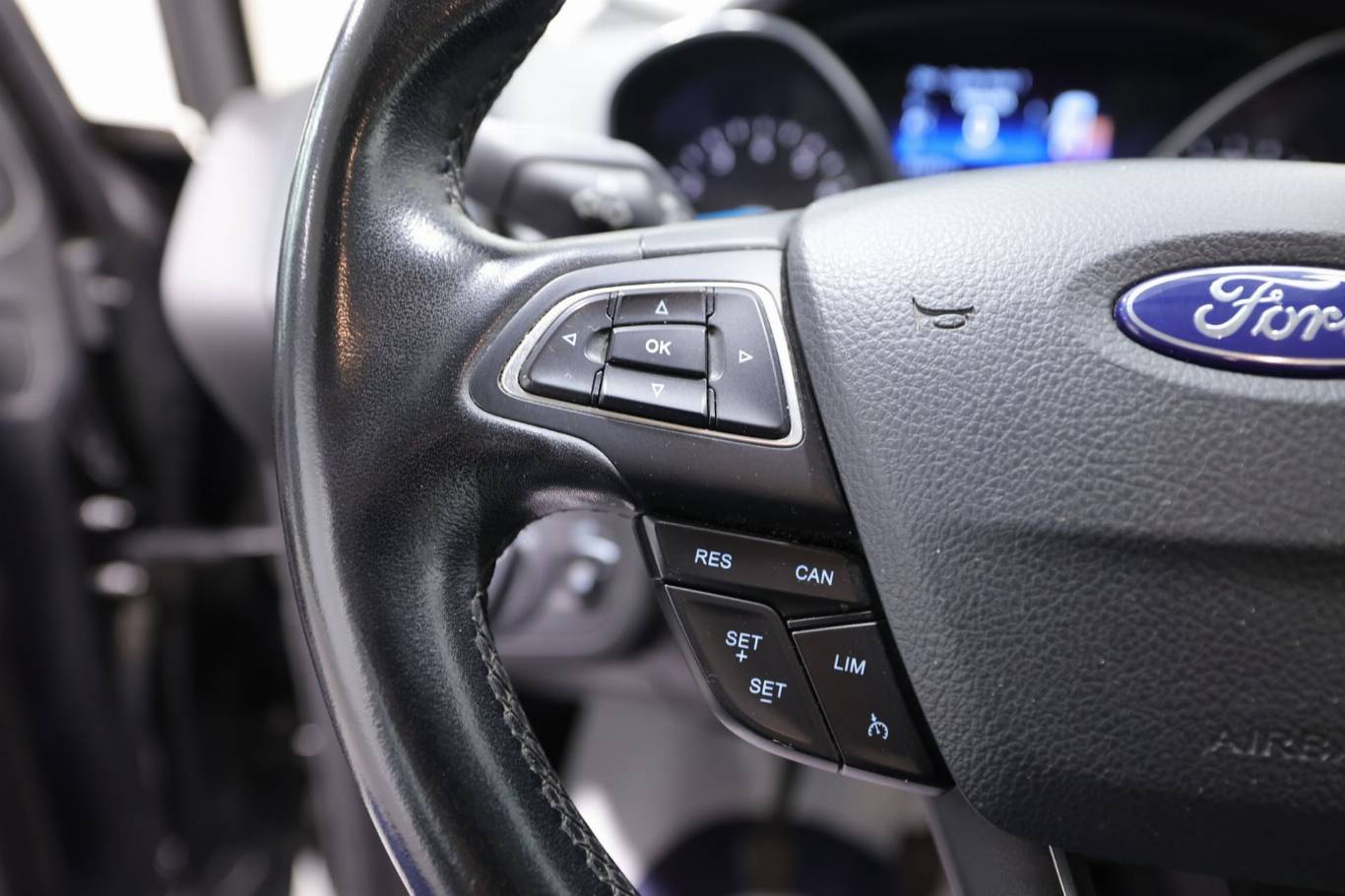 FORD C-Max 23