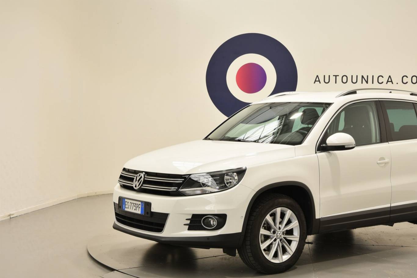 VOLKSWAGEN Tiguan 35