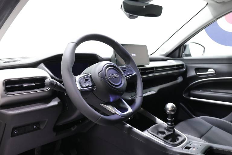 JEEP Avenger 5