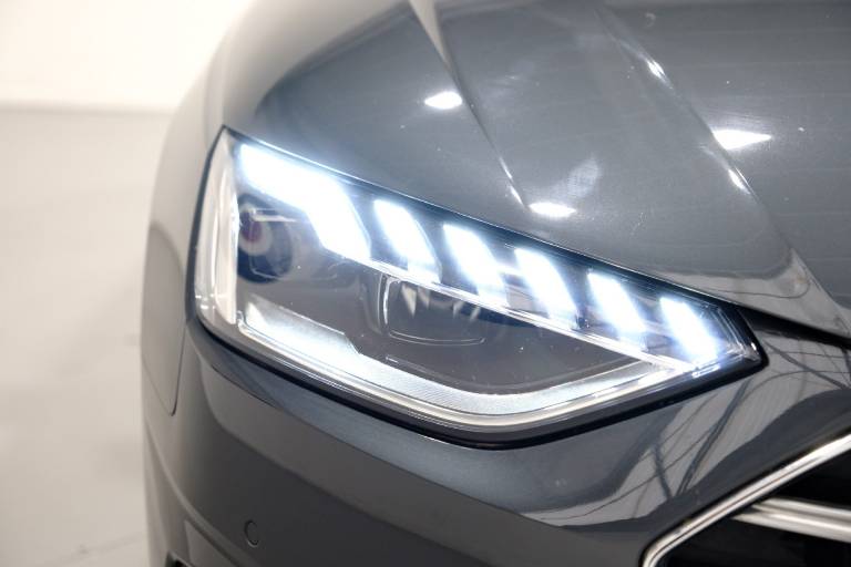 AUDI A4 14