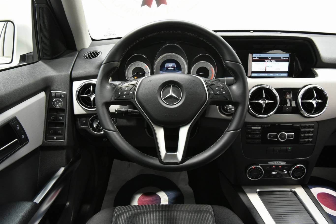 MERCEDES-BENZ GLK 220 21