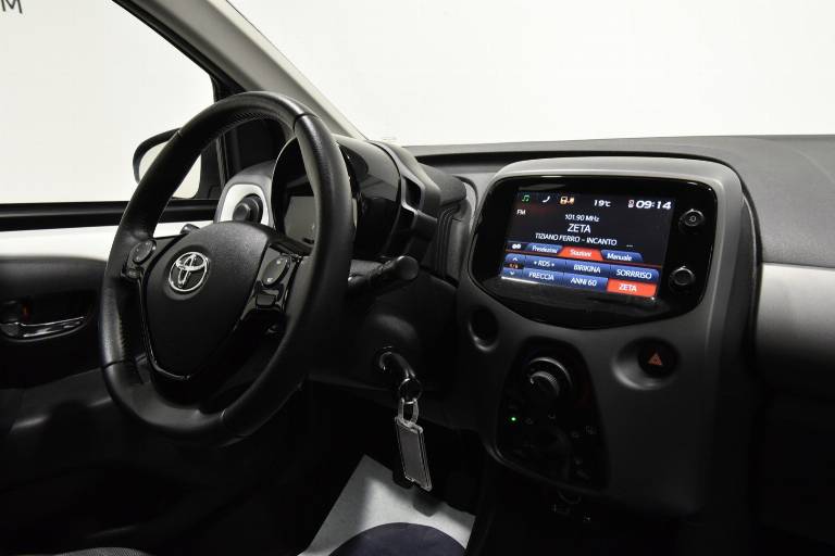 TOYOTA Aygo 28