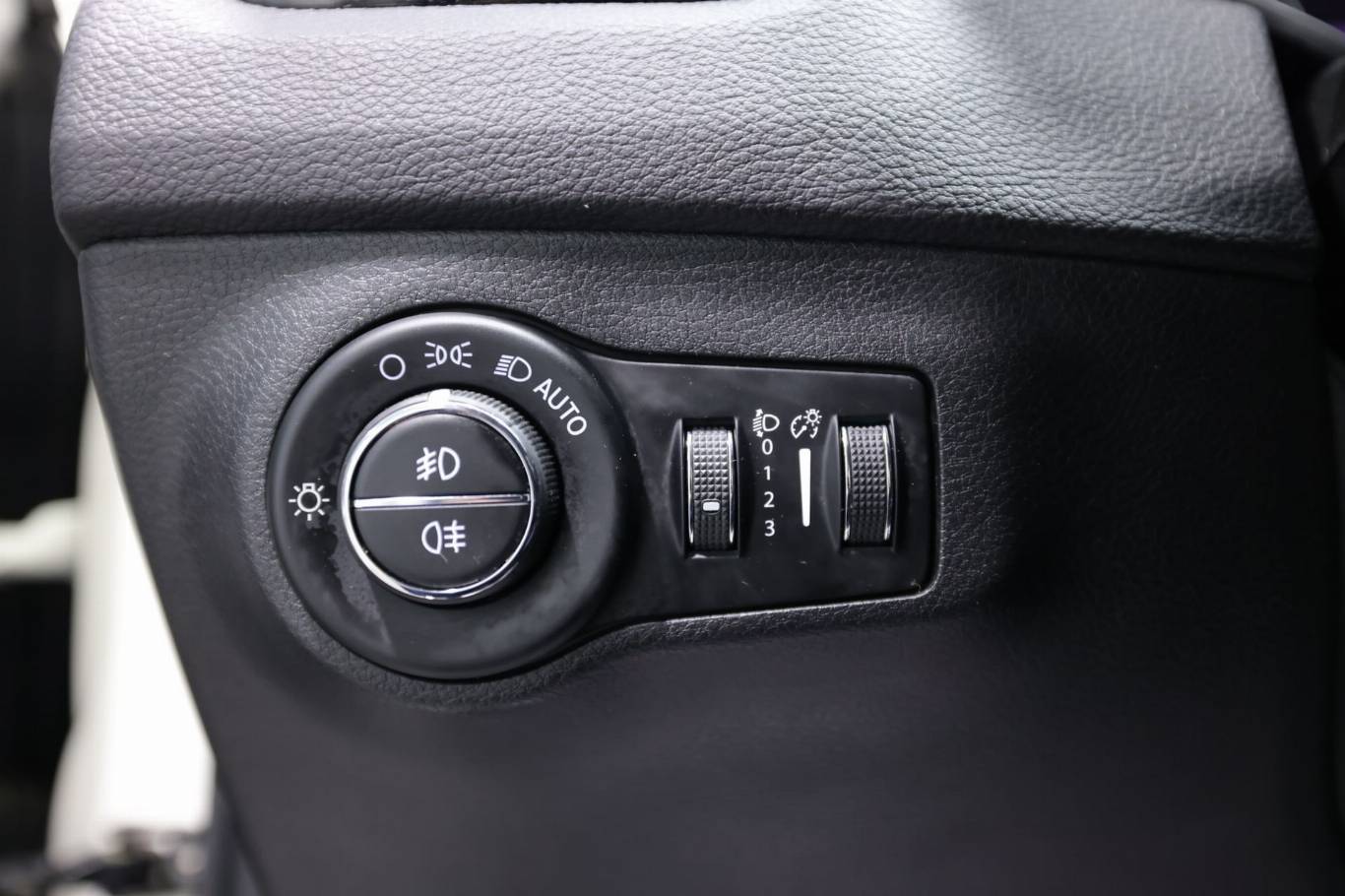 JEEP Compass 25